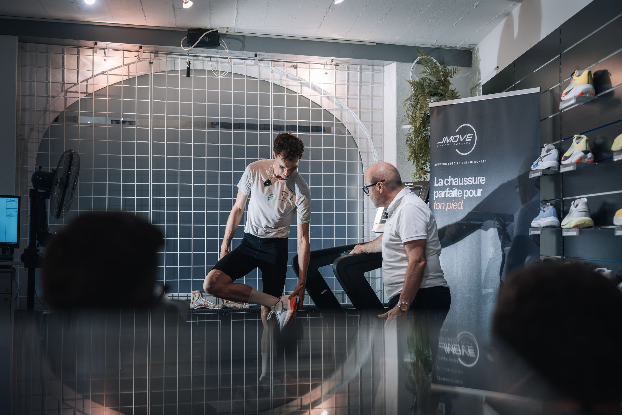 Analyse de foulée sur tapis chez JMove, Neuchâtel